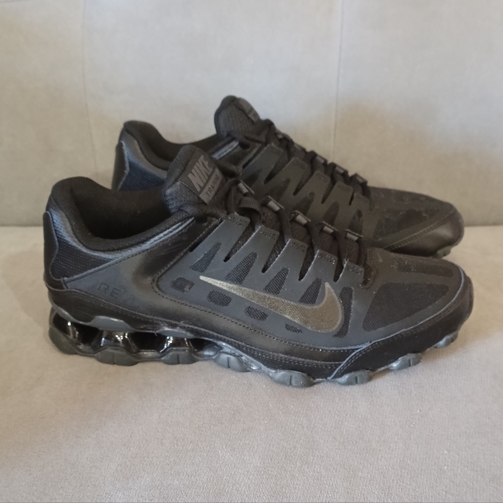 Nike Reax 8 TR Black Athletic Gym Shoes Sneaker Mens Size 10